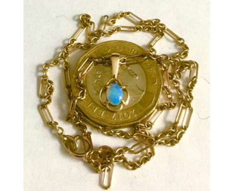 9ct GOLD FINE CHAIN WITH SMALL OPAL SET PENDANT, APPROXIMATELY 38cm LONG AND GROSS WEIGHT APPROXIMATELY 3.6g 