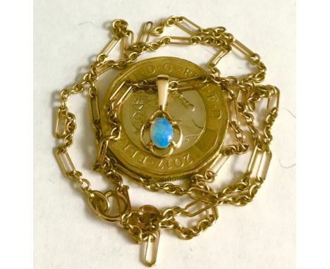 9ct GOLD FINE CHAIN WITH SMALL OPAL SET PENDANT, APPROXIMATELY 38cm LONG AND GROSS WEIGHT APPROXIMATELY 3.6g 