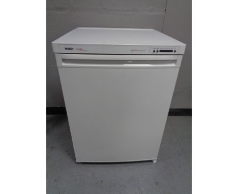 A Bosch Logixx under bench freezer.  