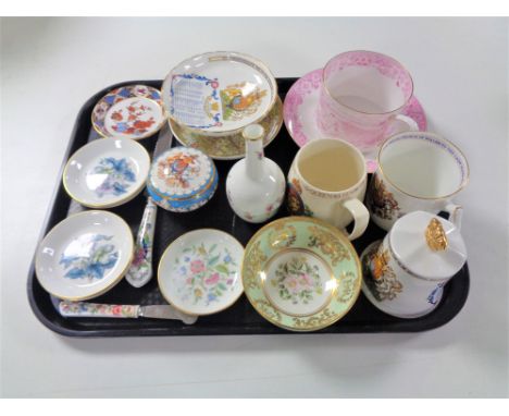 A tray containing cabinet china to include Royal Worcester and Minton dishes, commemorative wear, Royal Tuscan oversized coff