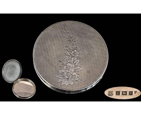 Elizabeth II Sterling Silver Good Quality Engine Turned Ladies Compact with Floral Spray Decoration to Cover. Hallmark Birmin