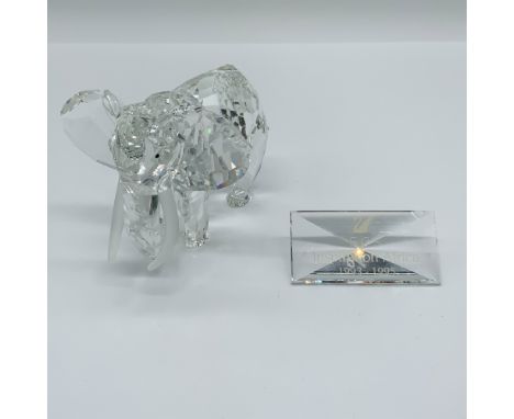 A remarkable Swarovski crystal figurine, the African Elephant, issued as the 1993 Annual Edition for the "Inspiration Africa"