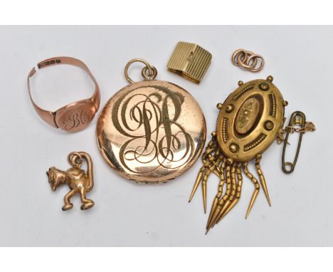 AN ASSORTMENT OF 9CT AND YELLOW METAL JEWELLERY, an AF rose gold signet ring with monogram engraving, hallmarked 9ct Birmingh