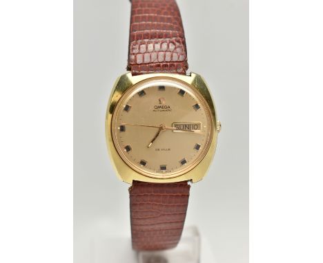 A GENTS 'OMEGA AUTOMATIC' WRISTWATCH, round gold dial signed 'Omega Automatic De Ville', black square markers, day/date windo