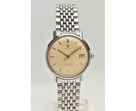 A GENTS 'OMEGA SEAMASTER DE VILLE' WRISTWATCH, manual wind, round discoloured silver dial signed 'Omega Seamaster De Ville', 