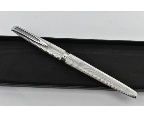 A 'WATERMAN' FOUNTAIN PEN, brushed effect, signed 'Waterman C/F, Made in France, fitted with a white metal nib stamped 750 18
