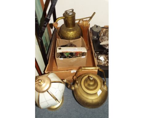 A Mamod steam traction engine, metalwares and other items (qty)