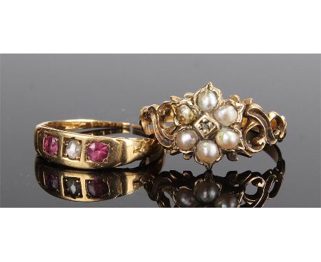 Two rings, to include a Victorian pearl set ring together with an 18 carat gold stone set ring (af), (2)