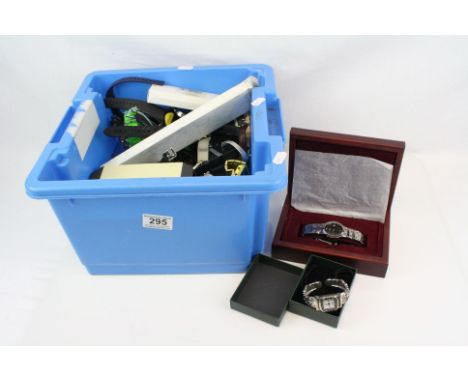 A large quantity of mixed gents and ladies watches.