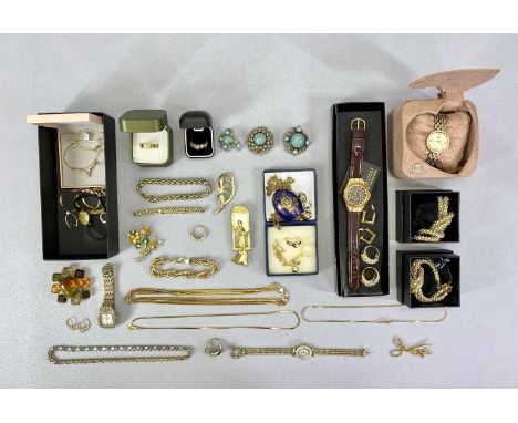 9CT, 14CT, 925 SILVER GILT, GOLD TONE &amp; OTHER JEWELLERY GROUP - to include a lady's Everite 9ct gold cased wristwatch on 