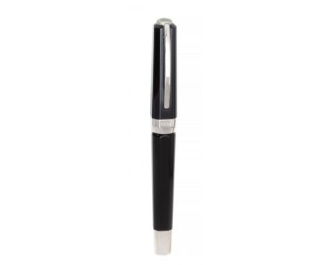 VISCONTI FOUNTAIN PEN "OPERA MASTER".Black resin barrel and silver appointments.Limited edition.Nib in 14kts white gold. M po
