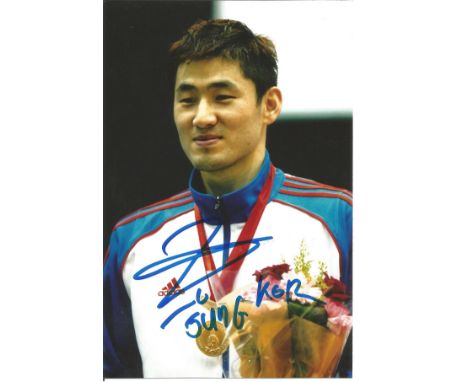 Olympics Jung Jin Sun 6x4 signed colour photo , South Korean epee fencer who won a Bronze medal at the 2012 London games. Goo