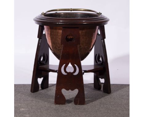 Edwardian mahogany jardiniere, circular moulded rim, with an inserted copper pan, pierced tripod legs joined by a shelf, diam