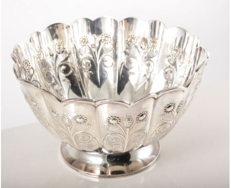 William Hutton & Sons, a silver Art Nouveau bowl, scalloped border with panelled body repousee decorated with stylised flower