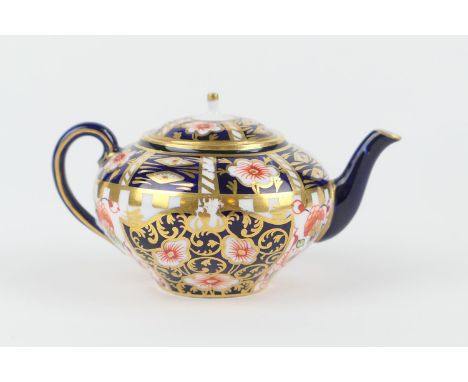 Royal Crown Derby miniature teapot, circa 1906, pattern 6299, decorated in imari colours, printed marks, height 5cm 