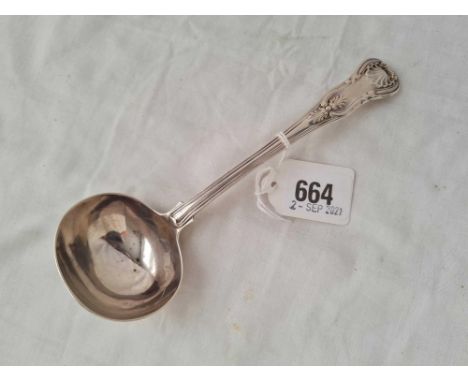 A heavy William IV kings pattern sauce ladle - London 1835 by W.E. - 85 g.