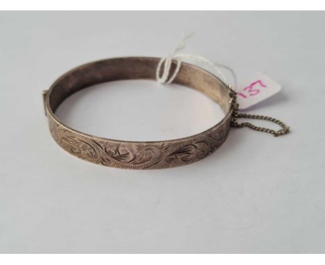A silver hinged bangle - 23 gms 