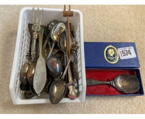 1953 epns boxed caddy spoon  and gift spoons