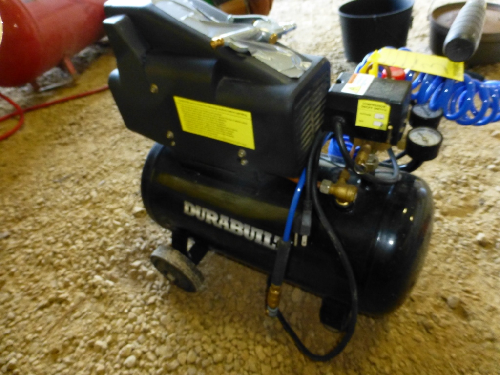 Durabuilt Model DB1552 portable air compressor