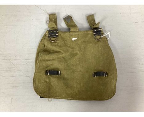 WW2 German Army canvas bread bag with leather fittings. Due to the nature of these items we politely remind buyers of the nee