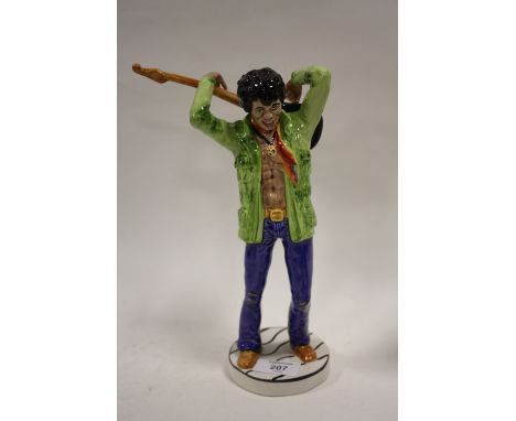 A LIMITED EDITION LORNA BAILEY CERAMIC FIGURE OF JIMI HENDRIX 19/100