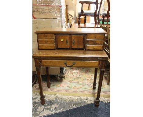 A SMALL LIGHT ASH LADIES STYLE DESK H-102 W-87 CM