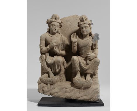 PANNEAU DE SCHISTE REPRÉSENTANT DEUX BODHISATTVASANCIENNE RÉGION DU GANDHARA, III/IVE SIÈCLE27.5 cm (10 7/8 in.) highFootnote