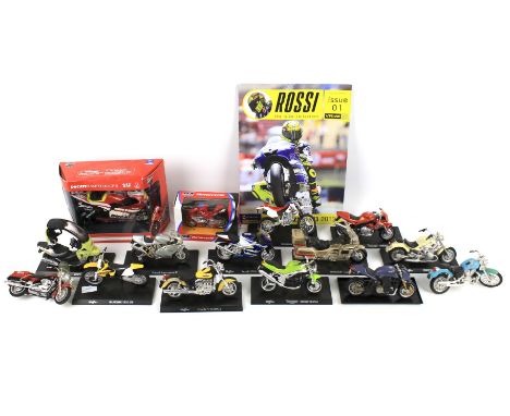 A collection of 15 motorcycle models, mostly Maisto. To include a Honda XR 400R, Munch Mammut 2000, etc