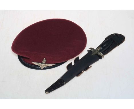 Fairburn Sykes presentation dagger, Para's beret, and special forces manual 1965 (3).