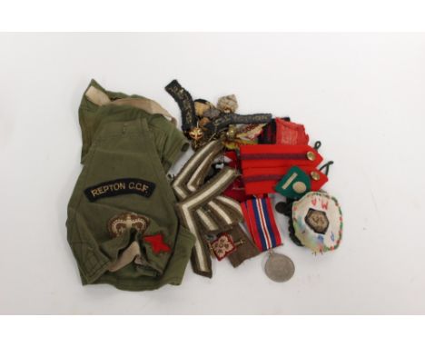 WW2 British War Medal and a collection of WW2 and later British Army formation signs and rank insignia: Two pairs of private 