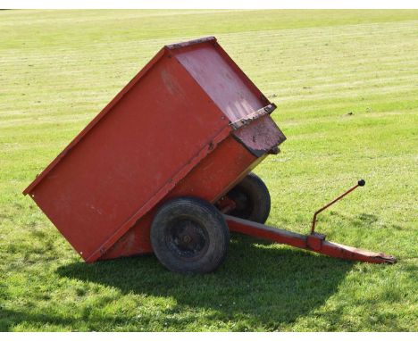 Garden tractor/ride on mower tipper trailer in red, 74.5cm x 111cm x 85cm high