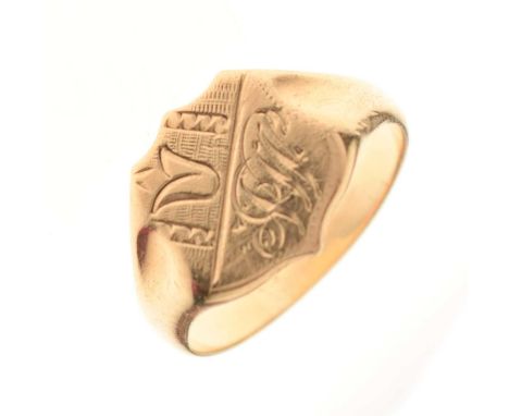 9ct gold shield shape signet ring, size R½ approx, stamped 'ET+9CT', 4.3g approx