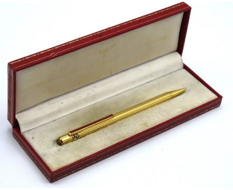 A Must De Cartier gold plated biro pen, serial no. 381812, with box