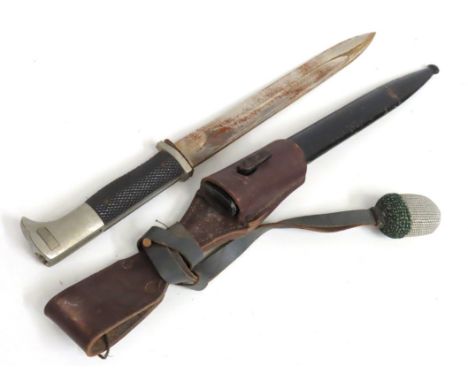 A WW2 German bayonet with scabbard, loss to dagger guard, 400mm long 