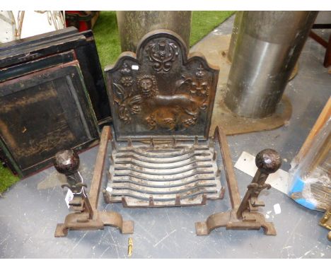 A GOOD QUALITY CAST IRON SMALL FIRE BACK DECORATED WITH LION PASSANT BENEATH THISTLE, A FIRE GRATE AND A PAIR OF ANDIRONS.   