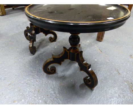 A PAIR OF GILT DECORATED EBONISED REGENCY STYLE CIRCULAR LAMP TABLES.   Dia.51 x H.48cms.
