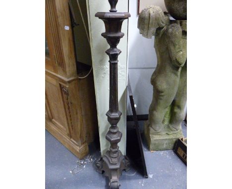 A SILVER PLATED TORCHERE STANDARD LAMP OF 17th.C.DESIGN.   OVERALL H.153cms.
