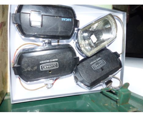 A QTY OF VINTAGE AUTOMOBILIA TO INCLUDE JAGUAR XK TYPE HEADLAMP, FOUR LUCAS DRIVING LAMPS, TWO SMALL RIVER LAUNCH FLAG POLES 