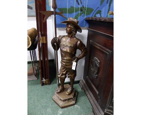 AN IMPRESSIVE BRONZE FIGURE OF A GUARDSMAN HOLDING A HALBRED.   H.119cms.