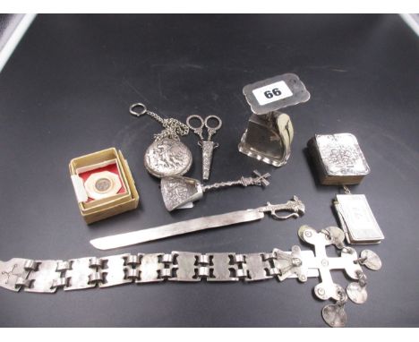 AN ANTIQUE SILVER SET OF MINIATURE POSTAGE SCALES DATED 1903, TOGETHER WITH A MINIATURE SILVER FRONTED BIBLE DATED 1905, A DU