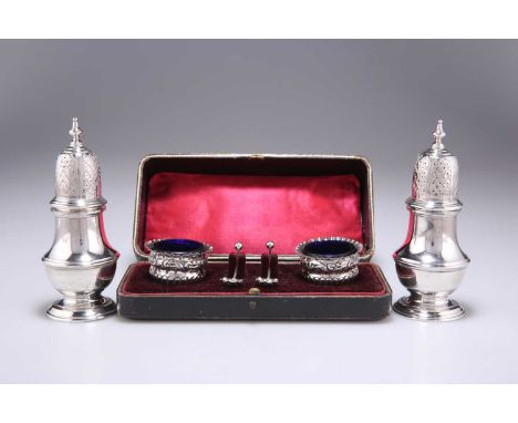 A PAIR OF LATE VICTORIAN SILVER SALTS, AND A PAIR OF LATE 19TH CENTURY AMERICAN SILVER CASTERS the salts and spoons by Colen 