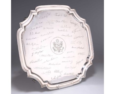 AN ELIZABETH II LARGE SILVER SALVER, COMMEMORATING THE AMERICAN BICENTENARY by E H Parkin &amp; Co, Sheffield 1976, shaped sq