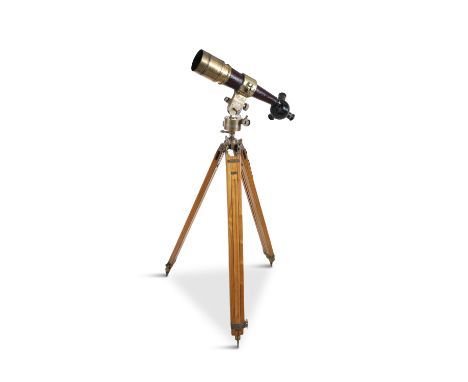 AN EARLY 20TH CENTURY BRASS LONG RANGE OBSERVATION TELESCOPE, by F. Krauss, Paris with tripod stand in case, with a 15, x 23 