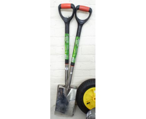 A new stainless steel digging spade and digging fork 
