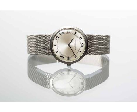 OUTSTANDING GENTLEMAN'S EIGHTEEN CARAT WHITE GOLD VACHERON & CONSTANTIN GENEVE WRISTWATCH
signed seventeen jewels calibre 100