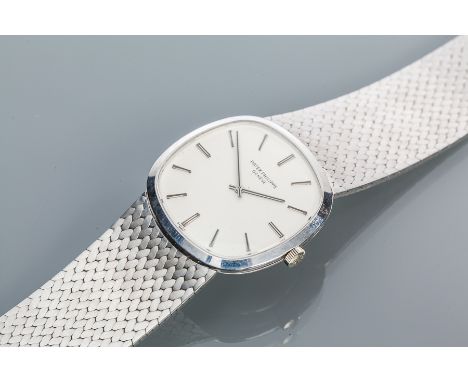 OUTSTANDING GENTLEMAN'S 1960s EIGHTEEN CARAT WHITE GOLD PATEK PHILIPPE GENEVE ELLIPSE WRISTWATCH
circa 1969, signed eighteen 