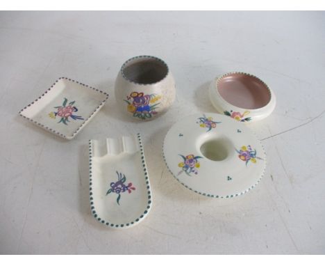 Mixed lot of Poole pottery. 