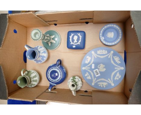 A mixed collection of items to include jasperware Wedgwood 19th century dark blue teapot, jugs, plates, trinket box, Dudson g