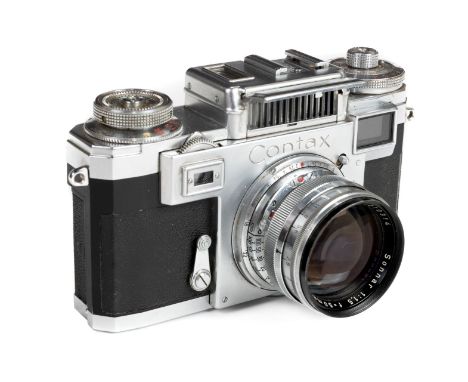 * Contax IIIa rangefinder camera. Contax IIIa 35mm chrome rangefinder camera, circa 1954, Serial Number C1118, with Zeiss-Opt