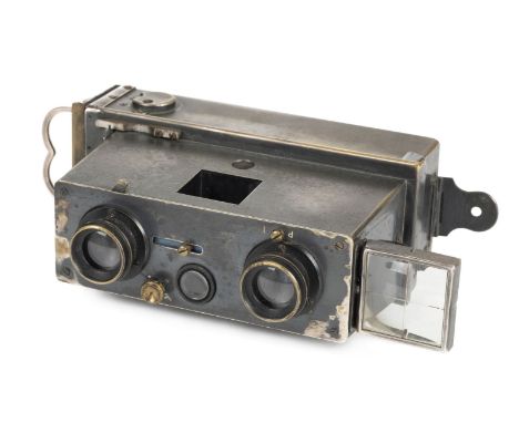 * Jules Richard Verascope No 2 stereo camera. Verascope No 2 stereo plate camera by Jules Richard (Paris), circa 1900, early 